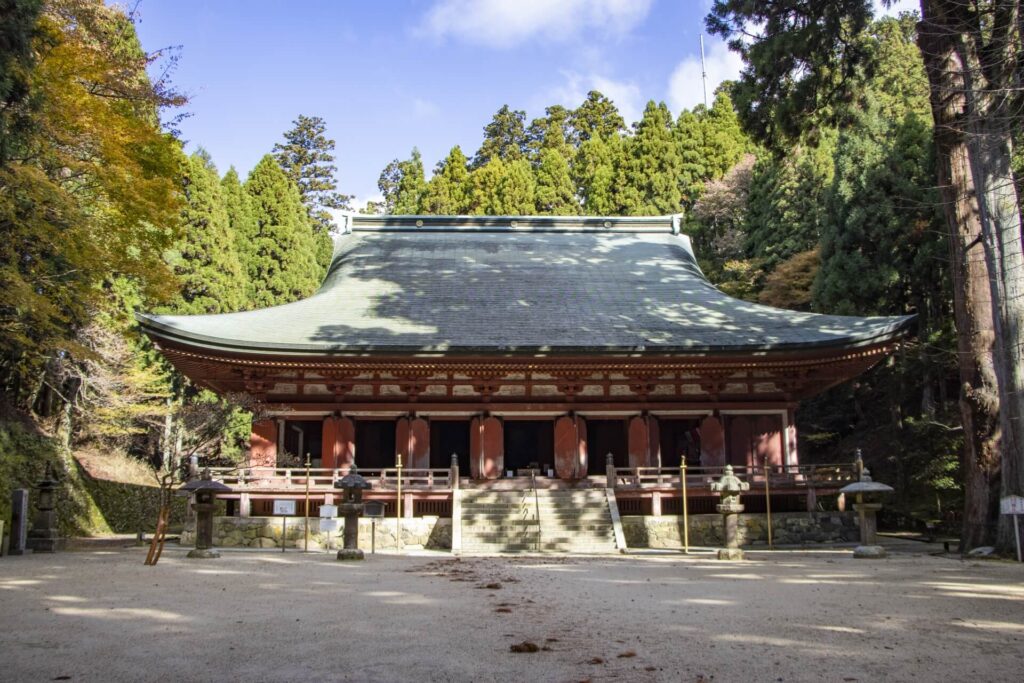 釋迦堂正面