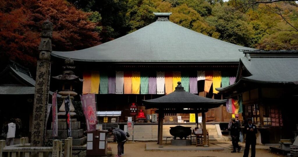 愛媛深山古寺 秋季祈福秘境