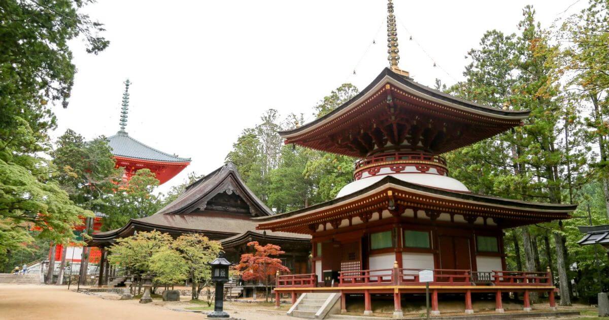 高野山壇上伽藍東塔