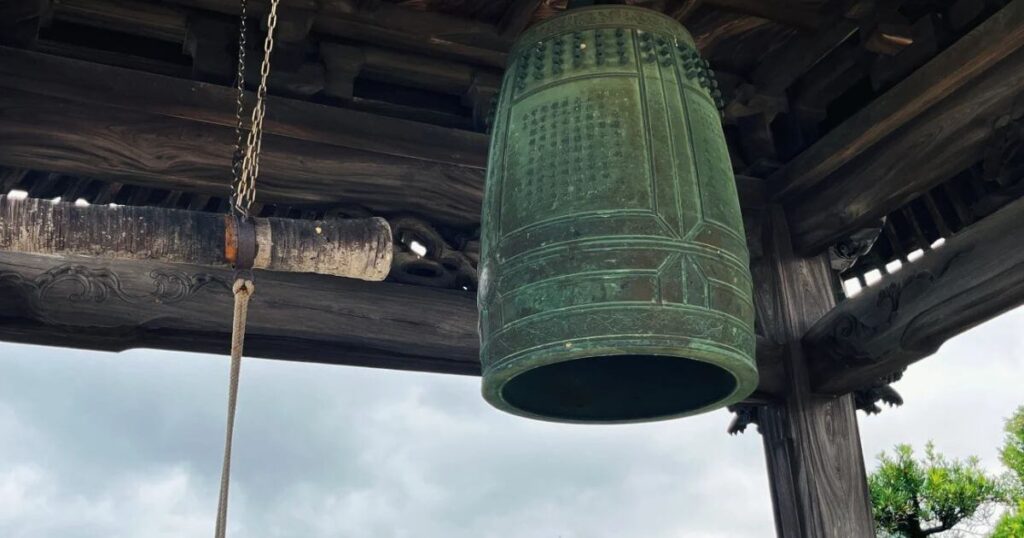 四國遍路國分寺鐘樓