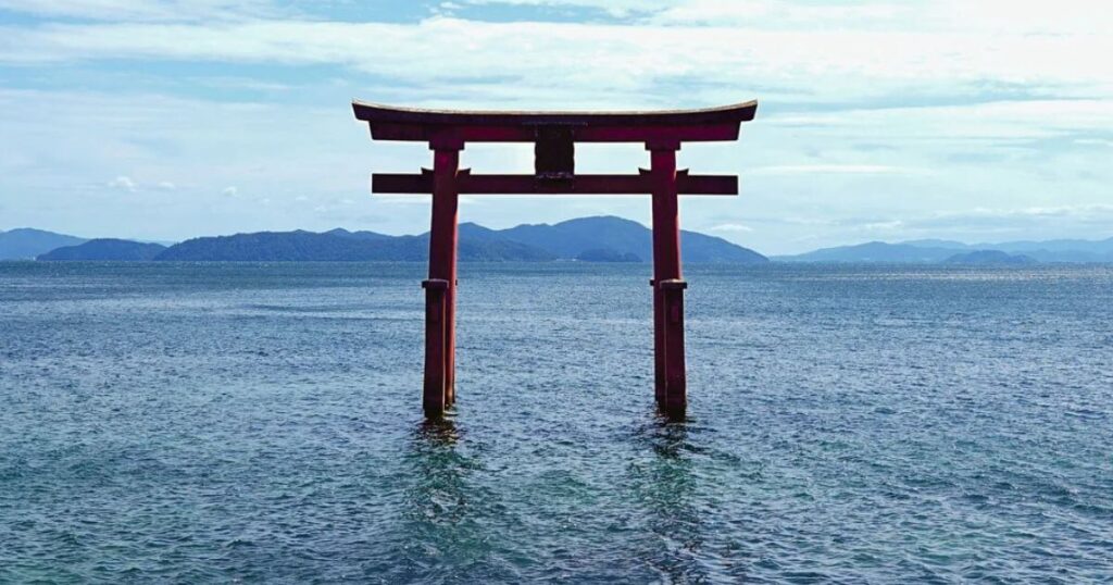 白鬚神社湖中鳥居