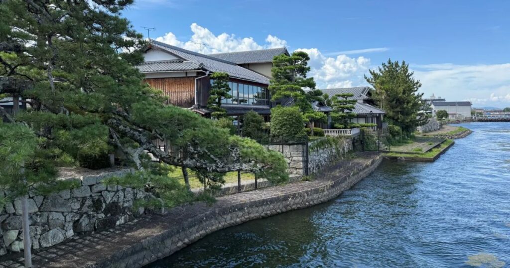 浮御堂湖畔步道與日式庭院景觀